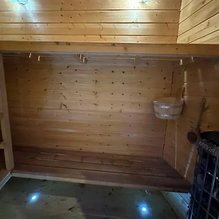 Maison Familiale Avec Piscine *